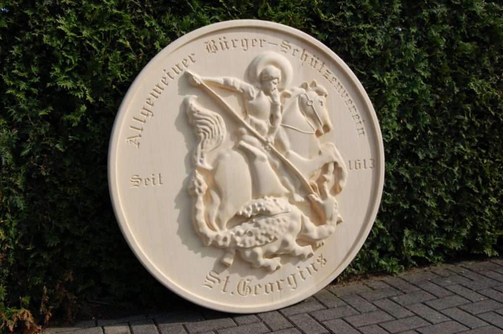 CNC-gefrästes Wappenrelief des Allgemeinen Bürger-Schützenvereins St. Georgius – Tischlerei Cluse
