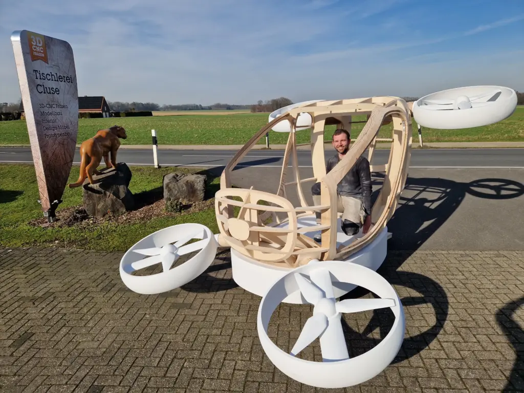 3D Konstruktion eines Flugsimulators der Firma Boeing erstellt und mit 5-Achs-CNC ausgefräst aus Multiplex Blöcken und Maridur Materialien