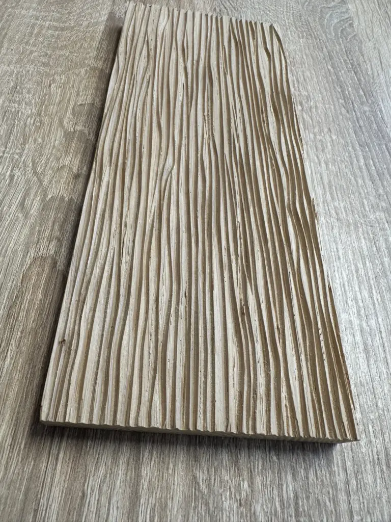 Holzstruktur als Grob Struktur gefräst
